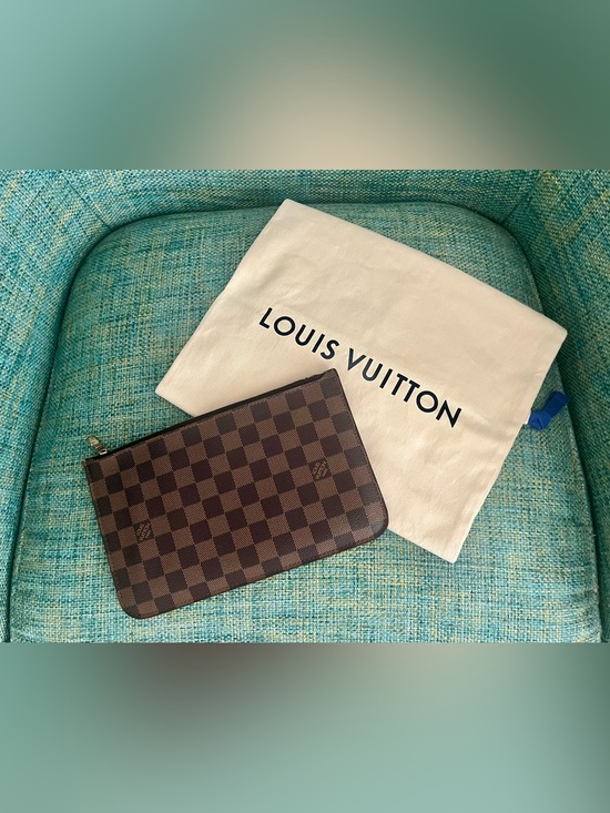 Louis Vuitton Accessories - ❗️SOLD❗️Louis Vuitton pochette